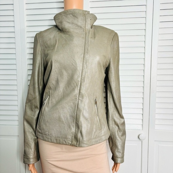 ELIE TAHARI Natalie Jacket Silver Leather Jacket Size Medium - Picture 3 of 11
